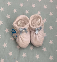 Will'beth knit booties